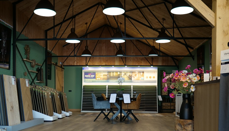 showroom-binnen showroom-binnen